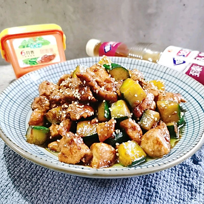 酱爆鸡丁