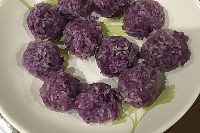 紫薯豆沙糯米丸子