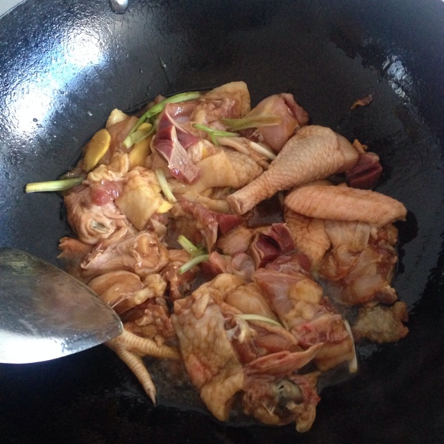 香菇蒸鸡的做法图解3