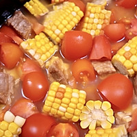 玉米的香甜，搭配番茄的开胃，番茄玉米排骨汤！的做法图解6