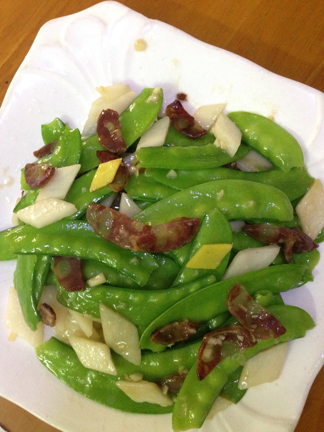 荷兰豆山药炒腊肠