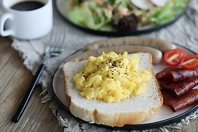 视频|做出健康Brunch！一键烤全麦面包（东菱面包机）