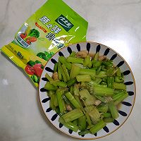 芹菜炒肉的做法图解6