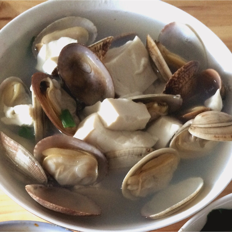 花蛤豆腐汤的做法