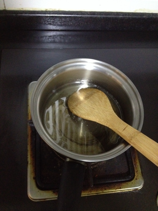 核桃黑芝麻糖的做法图解3