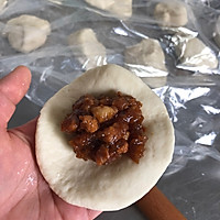 蜜汁爆浆流汁叉烧包的做法图解9