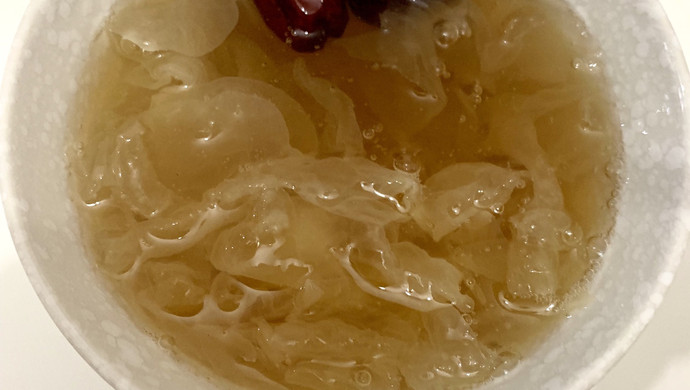 古方红糖炖银耳