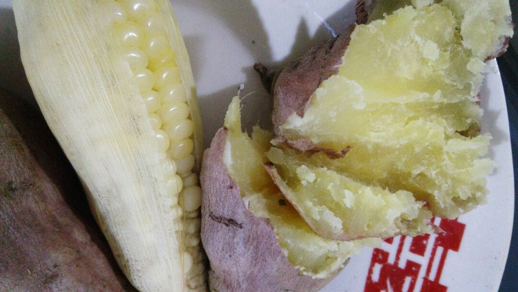 蒸红薯玉米的做法