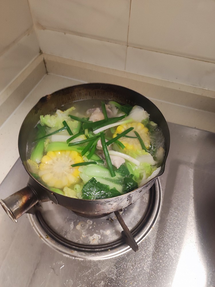 青菜玉米鸡肉汤-孕妇在家快手餐的做法