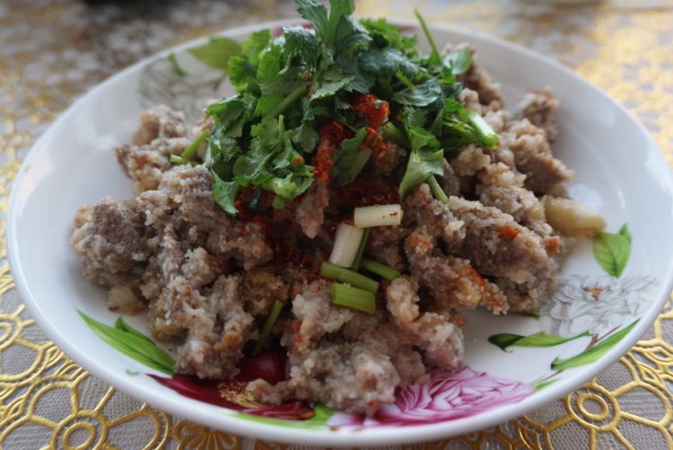 四川粉蒸牛肉的做法图解3