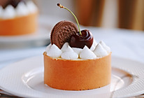 蛋糕卷新创意做法：樱桃切片奶油蛋糕卷的做法
