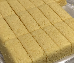 玉米面发糕一一戚风蛋糕的做法的做法