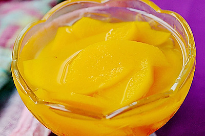 秋季纯天然甜品—糖水黄桃