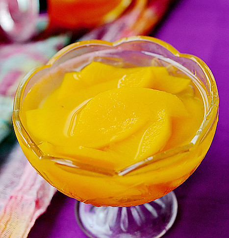 秋季纯天然甜品—糖水黄桃的做法
