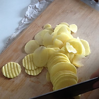 香酥炸土豆片（最简易，最好懂）的做法图解1