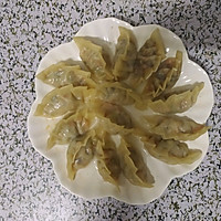 香菇红萝卜芹菜饺子的做法图解6