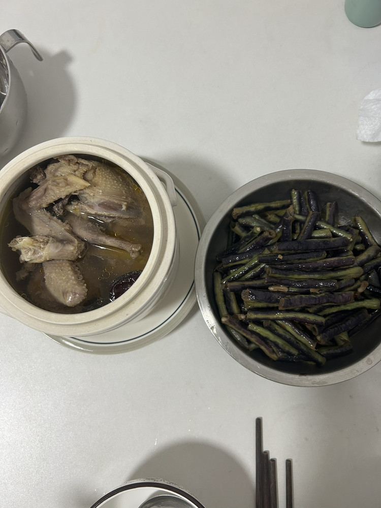 今日午餐，滋补鸽子汤的做法