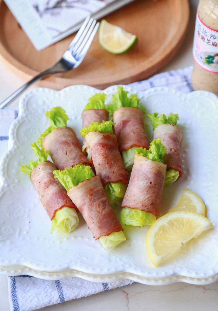 轻食之·香煎培根生菜卷·的做法