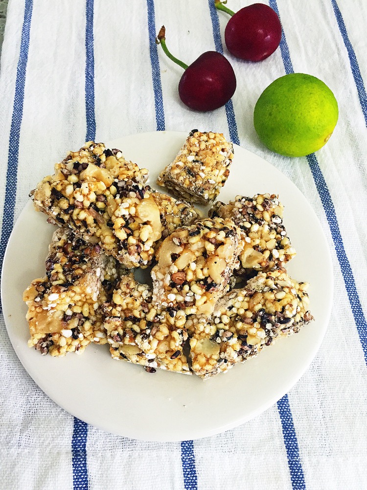 Fried rice cake with crispy walnut