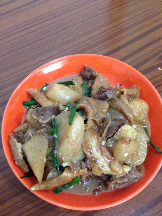 萝卜烩牛腩