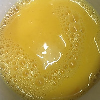 藏红花蒸蛋活血化瘀的做法图解3