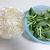 绿豆芽炒小白菜的做法图解1