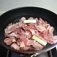 #在家邂逅美味火锅#番茄牛腩火锅的做法图解2