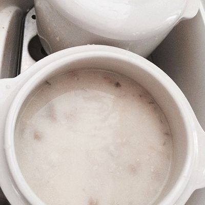 鸡茸蘑菇牛奶汤（必胜客）