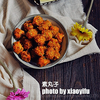 家常节日餐桌的经典素食小吃-香酥炸素丸子