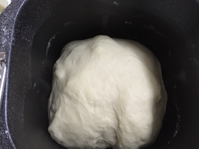 牛肉鲜虾双拼披萨的做法图解1