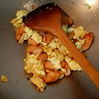 玉米火腿肠炒蛋的做法图解7