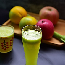西芹苹果橙汁#爱的暖胃季，美的智能破壁料理机#