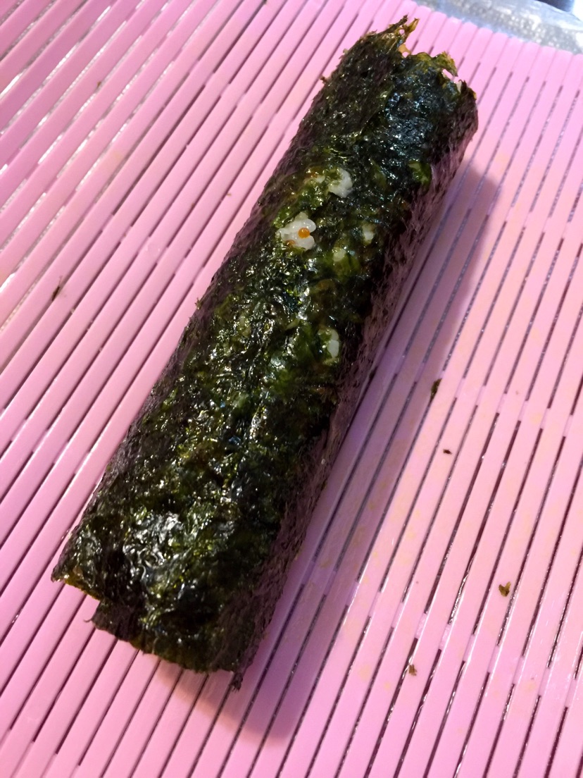 三文鱼飞鱼子小卷的做法图解4