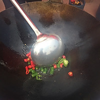 花生爆豆干的做法图解5