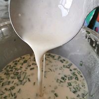 摊饼子的做法图解3