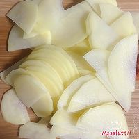 韩式辣白菜炒土豆片的做法图解1