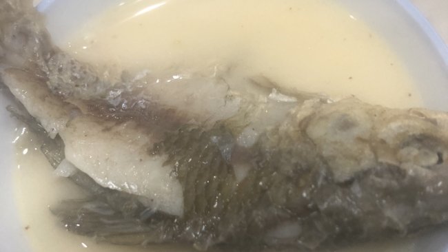鲫鱼煮淮山（奶白奶白的味道）的做法