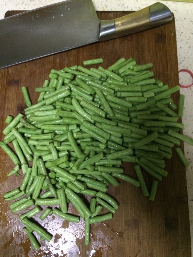 简易超详细豆角焖面的做法图解1