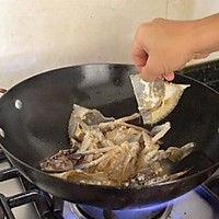粤式葱姜炒蟹 | 做好螃蟹，从处理活蟹开始的做法图解15