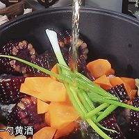 鲜香可口玉米炖排骨秋冬的一碗暖汤的做法图解6