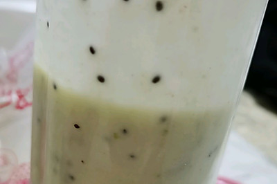 酸奶猕猴桃猴菇汁