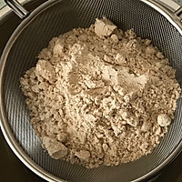 红豆薏米蒸蛋糕的做法图解3