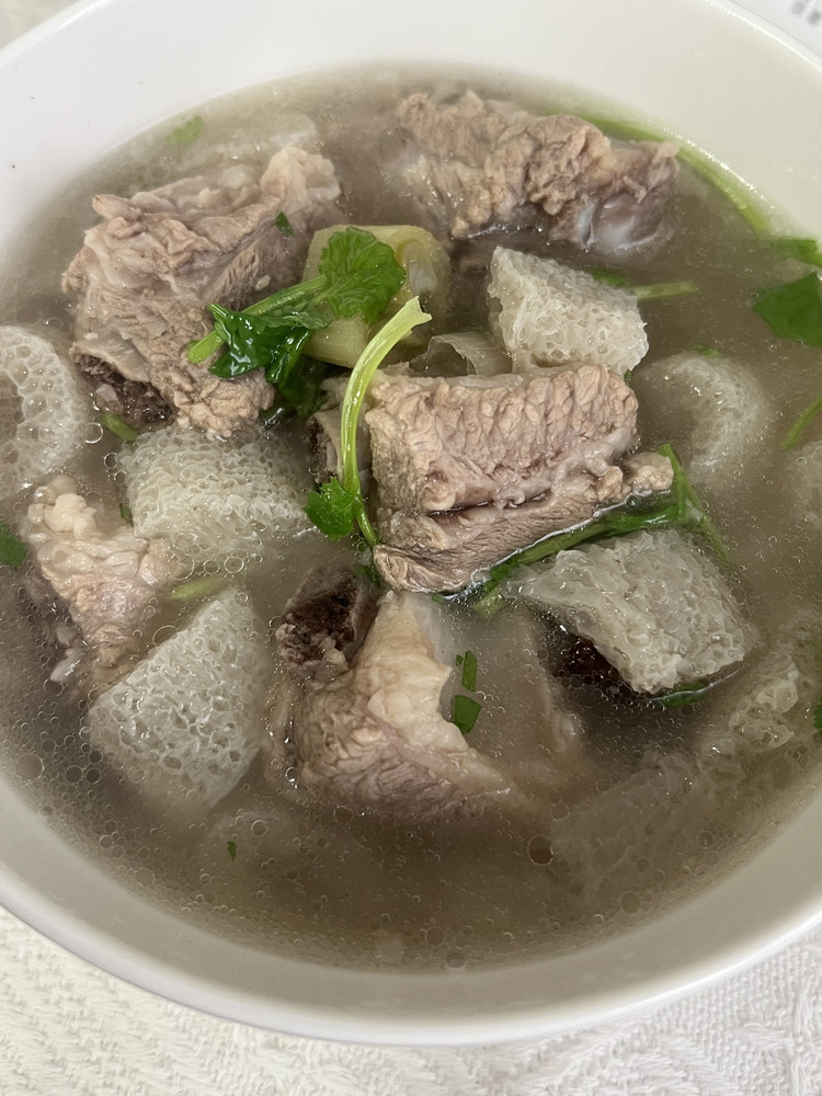 竹荪排骨汤的做法