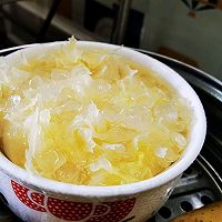 甜心冰糖银耳蒸雪梨的做法图解4