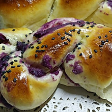 紫薯麻花面包