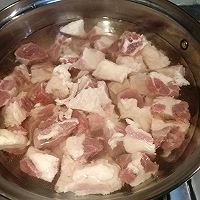 红烧牛肉炖土豆的做法图解2