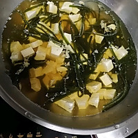 无油低盐海带豆腐汤的做法图解2