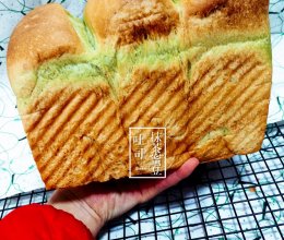 【女王厨房】抹茶蜜豆吐司的做法