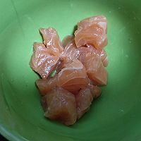 挪威三文鱼炒饭的做法图解2