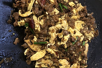 外婆菜炒鸡蛋
